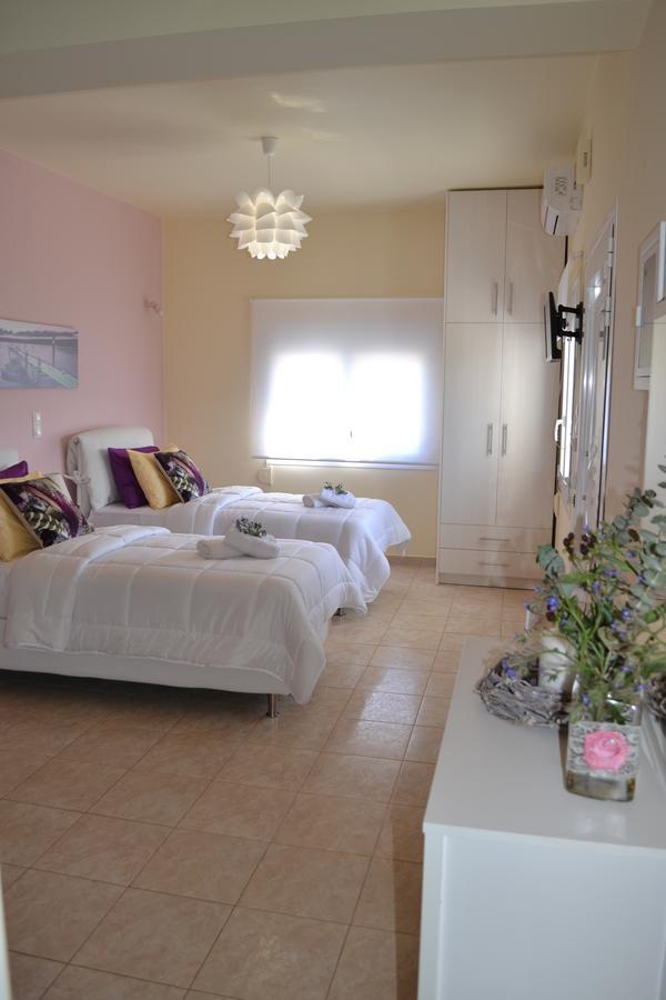 Meltemi Beach Apartments 멜라토스 외부 사진