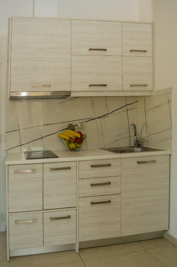 Meltemi Beach Apartments 멜라토스 외부 사진